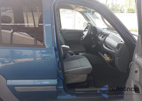 2005 Jeep Liberty Sport from USA, damaged, VIN 1J4GL48K75W614402